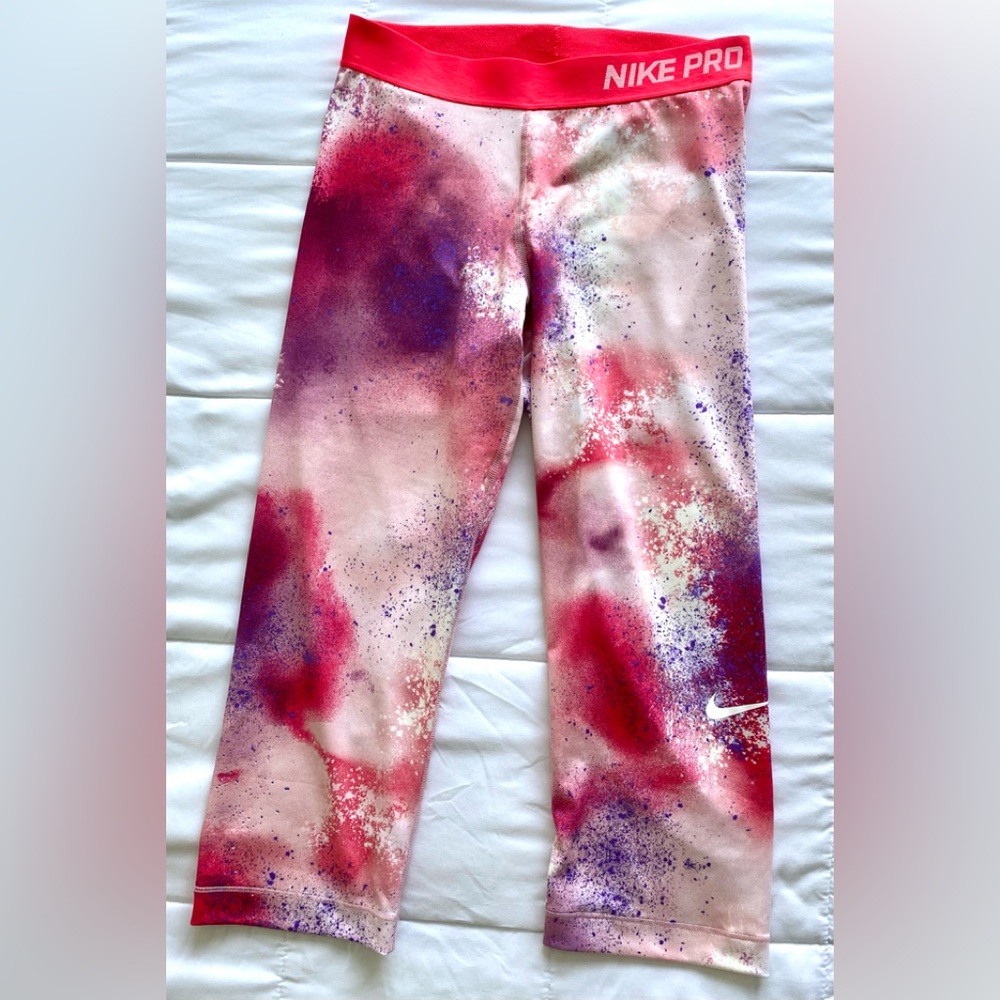 Nike Pro Women’s Crop Legging Pink White Purple. Size M Great Condition